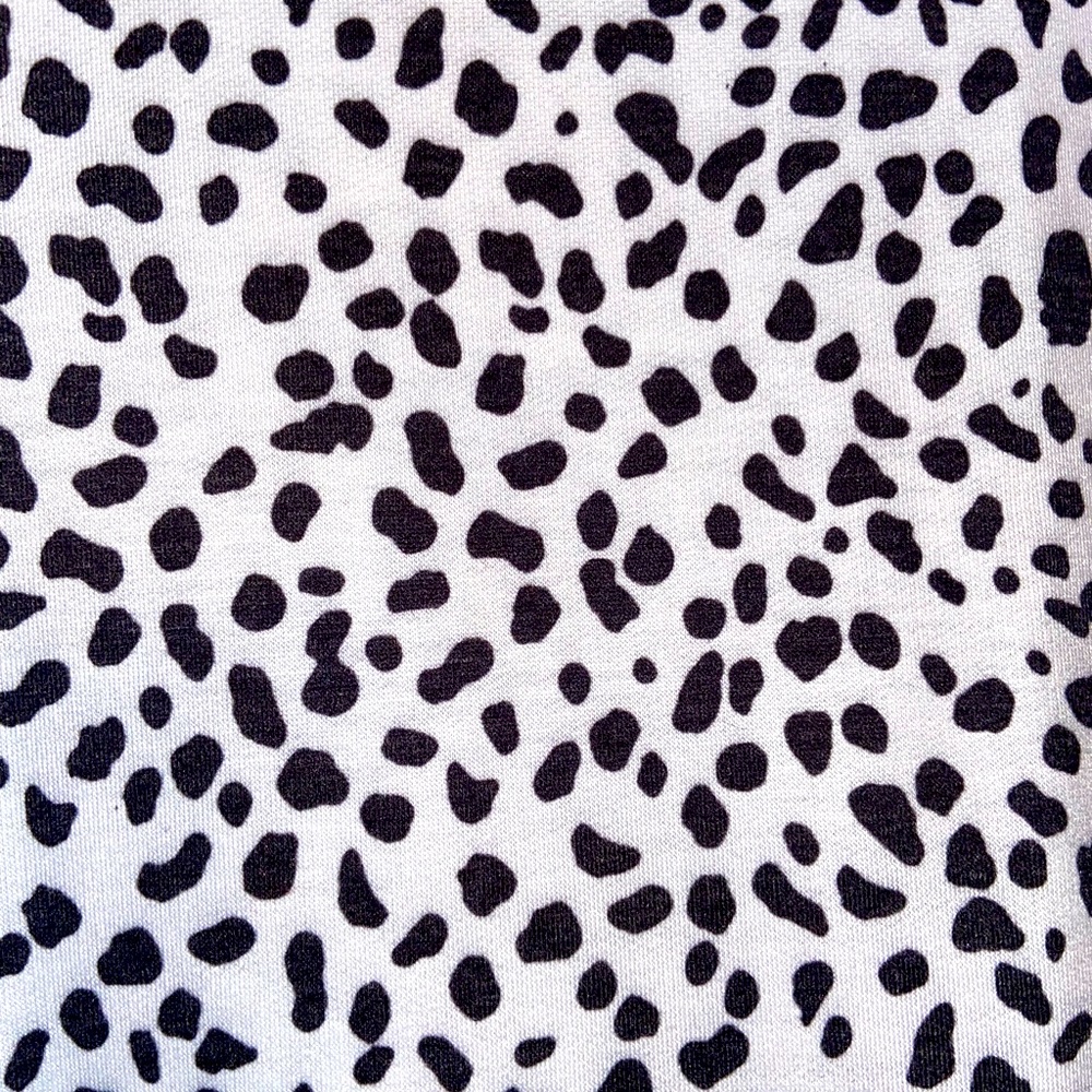 NWOT COLD SHOULDER TOP - Picture 6 of 9